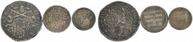 LOTTI MULTIPLI 
 Stato Pontificio 
 Lotto di tre monete. Alessandro VII, 1655-1667. Roma . Grosso, Muntoni 18. Mezzo grosso, Muntoni 28. Bologna. Li...