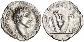 (142 d.C.). Marco Aurelio. Denario. (Spink 4786) (S. 451) (RIC. 424a, de Antonino pío). 2,38 g. MBC+.