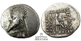 KINGS of PARTHIA. Sinatrukes. 95-87 BC., AR Drachm, diademed bust left, wearing tiara / Arsakes I seated right on throne, holding bow. 18 mm, 3.95 g.