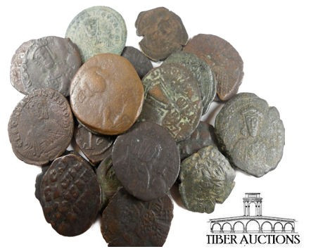 20 assorted Byzantine coins. 100.50 g.