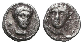 Greek Coins. 4th - 3rd century B.C. AE 

Reference:

Condition: Very Fine

weight:1gr