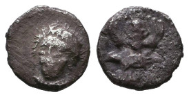 Greek Coins. 4th - 3rd century B.C. AE 

Reference:

Condition: Very Fine

weight:0,7gr