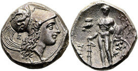 LUKANIEN. HERAKLEIA Didrachme ø 20mm (7.82g). 281 - 278 v. Chr. Vs.: Kopf der Athena mit korinthischem Helm n. r., auf dem Helmkessel Skylla, hinter d...