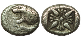 Miletos AR Obol, c. 525-475 BC Miletos, Ionia. AR Obol . c. 525-475 BC. Obv. Forepart of lion left. Rev. Stellate pattern in incuse square.
Weight 1,1...