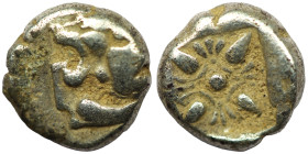 Miletos AR Obol, c. 525-475 BC Miletos, Ionia. AR Obol . c. 525-475 BC. Obv. Forepart of lion left. Rev. Stellate pattern in incuse square.
Weight 0,9...