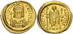 Justiniano I (527-565). Constantinopla. Sólido. (Ratto 461) (S. 140). 4,34 g. MBC+.
