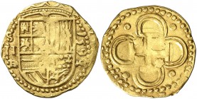 1591/0. Felipe II. Sevilla. H/D. 2 escudos. (Cal. falta) (Tauler 43a, mismo ejemplar). 6,51 g. La H del ensayador rectificada sobre una D. Muy rara. M...