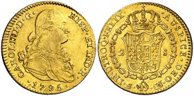 1795. Carlos IV. Sevilla. CN. 2 escudos. (Cal. 447). 6,68 g. Rayitas. MBC/MBC+.