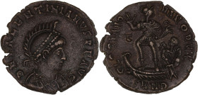 EMPIRE ROMAIN - ROMAN
Valentinien II (375-392). Nummus AE22 ND, Héraclée.
RIC.21a ; Bronze - 4,27 g - 22 mm - 6 h
Avec un joli buste casqué au droit e...