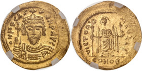 EMPIRE BYZANTIN - BYZANTINE
Phocas (602-610). Solidus ND, Constantinople, 3e officine.
BC.616 ; Or - 4,45 g - 20,5 mm - 6 h
GENI MS HAIRLINES 4/5 3/5 ...