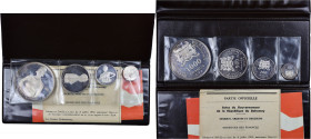 DAHOMEY
République. Coffret de 4 pièces de 100 à 1000 Francs CFA 1971.
KM.1 à 4 ; Argent - 6 h
Dans le coffret d’origine. Superbe.