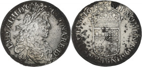 FRANCE / CAPÉTIENS - FRANCE / ROYAL
Louis XIV (1643-1715). Écu de Béarn au buste juvénile 1675, Pau.
Dy.1490 - G.208 - Dav.3804 ; Argent - 26,80 g - 4...