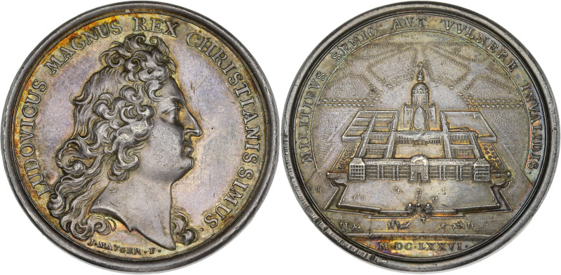 FRANCE / CAPÉTIENS - FRANCE / ROYAL
Louis XIV (1643-1715). Médaille, les Invalid...