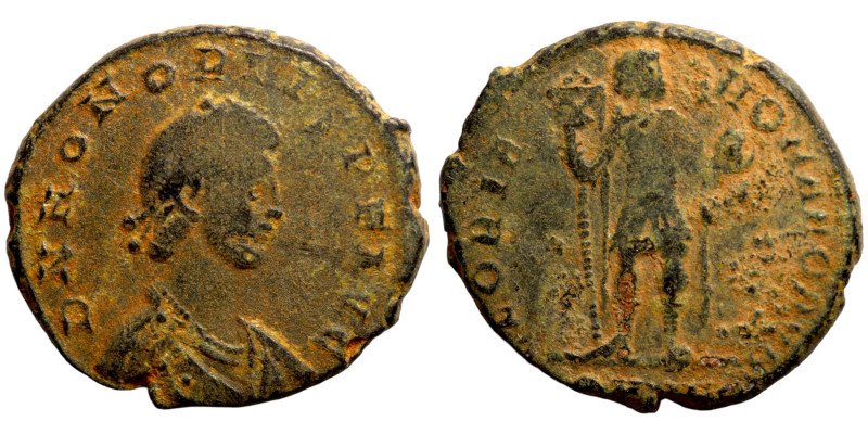 Honorius 393-423AD AE follis Bronze.

20mm 5,25g