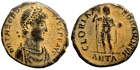 Theodosius I. (378-383 AD). Follis