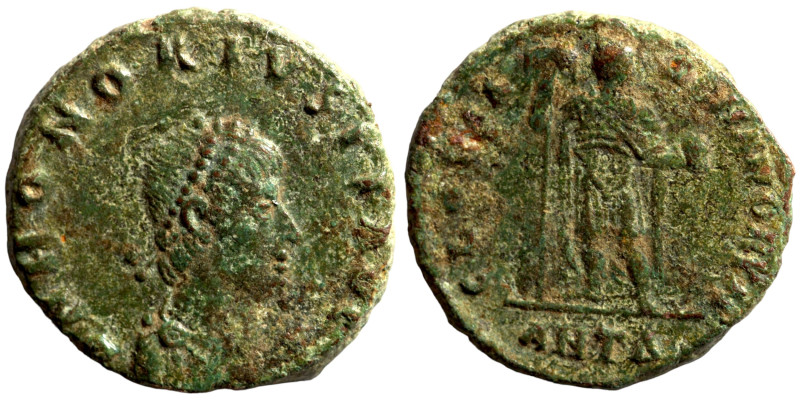 Honorius 393-423AD AE follis Bronze.

20mm 5,03g