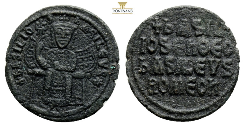 Basil I, The Macedonian. 867-886. AE follis (27.3 mm, 6,1 g, ). Constantinople m...