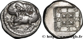 MACEDONIA - ACANTHUS
Type : Tétradrachme 
Date : c. 430-390 AC. 
Mint name / Town : Acanthe, Thrace 
Metal : silver 
Diameter : 23  mm
Orientation die...