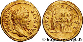 SEPTIMIUS SEVERUS
Type : Aureus 
Date : 202-210 
Mint name / Town : Rome 
Metal : gold 
Diameter : 21  mm
Orientation dies : 6  h.
Weight : 7,44  g.
R...