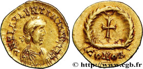 VALENTINIAN III
Type : Tremissis 
Date : c. 450 
Mint name / Town : Rome ou Ravenne 
Metal : gold 
Diameter : 14  mm
Orientation dies : 6  h.
Weight :...