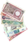 Banknoten, Lots und Sammlungen Banknoten. Nigeria, 1 Pound ND (1967), P. 8 (II). 10 Naira 1984, P. 25 (III). 5 Naira ND (1984-2001), P. 24c (II). 20 N...