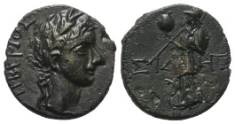 Pamphylien. Side. Tiberius (14 - 37 n. Chr.).

 Bronze.
Vs: Kopf des Tiberius mit Lorbeerkranz rechts.
Rs: Athena mit Speer und Schild auf Schlang...