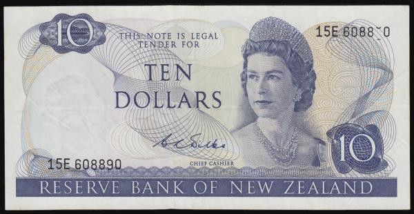ERROR New Zealand ERROR 10 Dollars Wilkes 1968 Pick 166b the top serial number h...