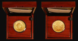 Five Pounds Gold 2022 Five Sovereign piece - Platinum Jubilee S.SE16 Matt UNC in the Royal Mint box of issue with certificate and booklet