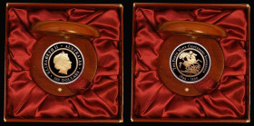 Australia $100 Gold 1999 The Perth Mint Centenary Sovereign. A 22 carat gold Sovereign centrepiece within a silver border, total weight 13 grammes, KM...