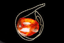 A large amber pendant brooch with pin and chain. Baltic Amber, Cupronickel. Latvia, 1970 year, USSR. Weight 51 gr
Excellent