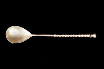 Small Tea Spoon, silver 84. With twisted handle and niello. View of the Kremlin. Manufacturer mark V.G. Moscow, Russian Empire. Period of the reign of...
