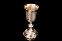 The rjumka with chiseled decoration and gilding interior. Mark 84. Manufacturer mark JAC. Height 10 cm and weight 62 gr
Used
