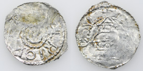 Switzerland. Diocese of Chur. Ulrich I von Lenzburg 1002-1026. AR Denar (20mm, 1.10g). Chur mint. [D]ELRICV[S] EP[S], monogram consisting of O and V /...