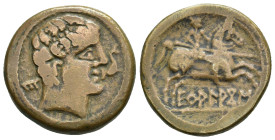 HISPANIA ANTIGUA. EKUALAKOS. Unidad. A/ Cabeza masculina a der., delante delfín, detrás E. R/ Jinete lancero a der., debajo sobre línea EKuALAKoS. AE ...