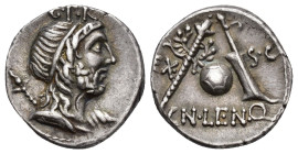 REPÚBLICA ROMANA. CORNELIA. Cn. Cornelius Lentulus Marcellinus. Denario. Hispania (76-75 a.C.). A/ Cabeza del Genio del pueblo romano; G.P.R., detrás ...