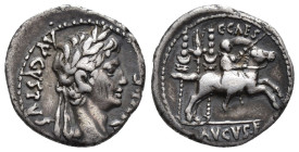 PERIODO DE JULIO CÉSAR A AUGUSTO. AUGUSTO. Denario. Lugdunum (9 a.C.). A/ Cabeza laureada a der.; AVGVSTVS DIVI F. R/ Cayo César a caballo a der., det...