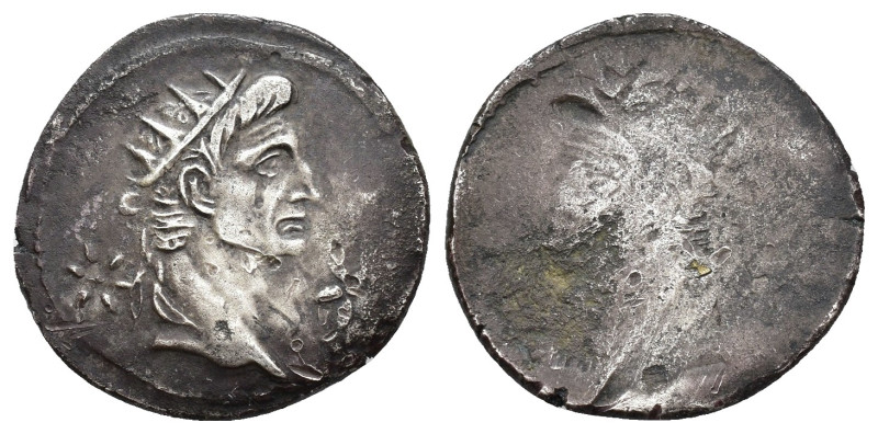 IMPERIO ROMANO. CALÍGULA. Denario. A/ Cabeza radiada de Augusto entre dos estrel...