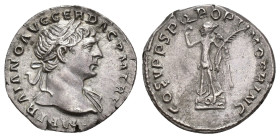 IMPERIO ROMANO. TRAJANO. Denario. Roma (103-111). A/ Cabeza laureada y drapeada al hombro a der.; IMP TRAIANO AVG GER DAC P M TR P. R/ Victoria sobre ...