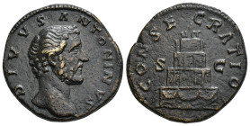 IMPERIO ROMANO. ANTONINO PÍO. Sestercio. Roma (161). A/ Cabeza a der.; DIVVS ANTONINVS. R/ Pira funeraria de cuatro pisos; CONSECRATIO, S-C. AE 21,7 g...