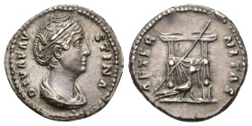 IMPERIO ROMANO. FAUSTINA LA MAYOR (bajo Antonino Pío). Denario. Roma (141). A/ Busto drapeado a der.; DIVA FAVSTINA. R/ Trono adornado, con cetro y pa...