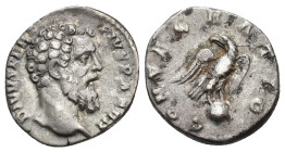 IMPERIO ROMANO. PÉRTINAX. Denario. Roma (193-194). A/ Cabeza laureada a der.; DIVVS PERT PIVS PATER. R/ Águila sobre globo mirando a izq.; CONSECRATIO...