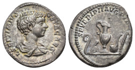 IMPERIO ROMANO. GETA. Denario. Roma (198-200). A/ Busto drapeado a der.; L SEPTIMIVS GETA CAES. R/ Instrumentos sacerdotales; SEVERI PII AVG FIL. AR 3...
