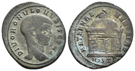 IMPERIO ROMANO. RÓMULO (bajo Majencio). Follis. Ostia (309-312). A/ Cabeza a der.; DIVO ROMVLO N VBIS CONS. R/ Capilla con cúpula con águila encima; A...