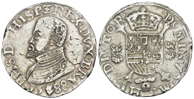 FELIPE II. Escudo Daalder. 1588. Amberes. AR 33,15 g. 41,7 mm. DEL-18; Vanhoudt-362AN. Ligera plata agria. MBC.