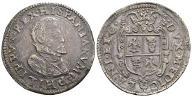 FELIPE II. Ducatón. S/F. Milán. AR 29,08 g. 41,5 mm. Crippa-13/G-1. Pátina gris. MBC-/MBC. Escasa.