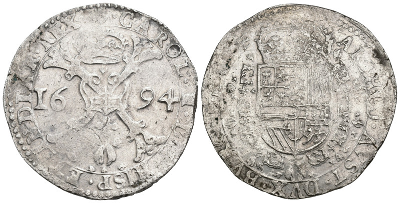 CARLOS II. Patagón. 1694. Amberes. AR 28,18 g. 43,1 mm. Vanhoudt-648.AN. Leves o...