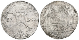 CARLOS II. Patagón. 1694. Amberes. AR 28,18 g. 43,1 mm. Vanhoudt-648.AN. Leves oxidaciones. MBC+.