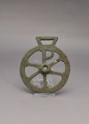 ARQUEOLOGÍA. PALEOCRISTIANO. Cama de bocado de caballo con crismón (ss. IV-V d.C). Bronce. Altura 11,3 cm.

Ex colección Cores.