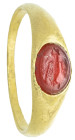 ARQUEOLOGÍA. ROMA. Anillo con un entalle representando a Eros apoyado en antorcha (ss. I-II d.C.). Oro y cornalina. Longitud 19,7 cm. Peso 2,88 gr.
...