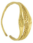 ARQUEOLOGÍA. ROMA. Anillo formado por tres bandas: la interior es una cadena de espiguilla, mientras que las exteriores se presentan un ligero engrosa...